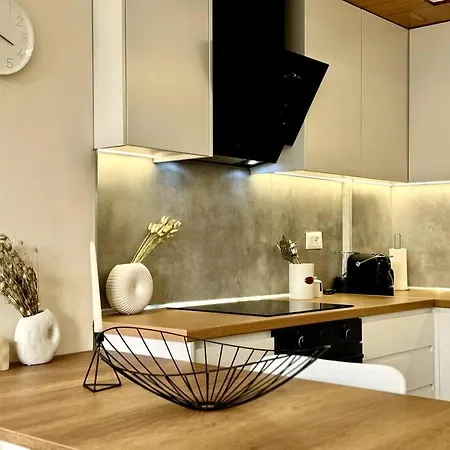Apartment New, Modern & In New Bazaar
